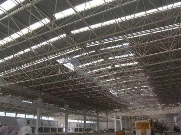 河北区网架工程施工中需要注意哪些事项？